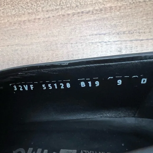 Salvatore Ferragamo Black Patent Leather Men’s Shoes 9 - Picture 8 of 12